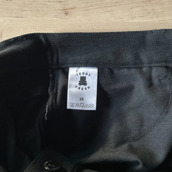 Teddy Fresh Unisex Black Convertible Zip-Off Straight Leg Jeans Pants size 28 - Picture 7 of 8